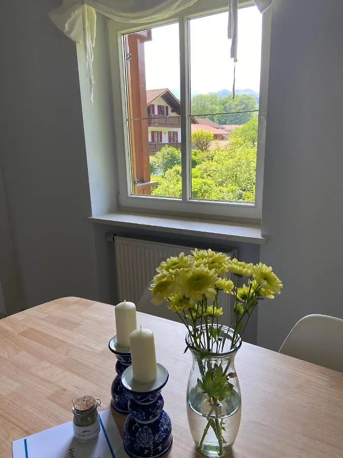 Apartment Modern Eingerichtete Wohnung Mit 2 Schlafzimmern Bergen  Germany