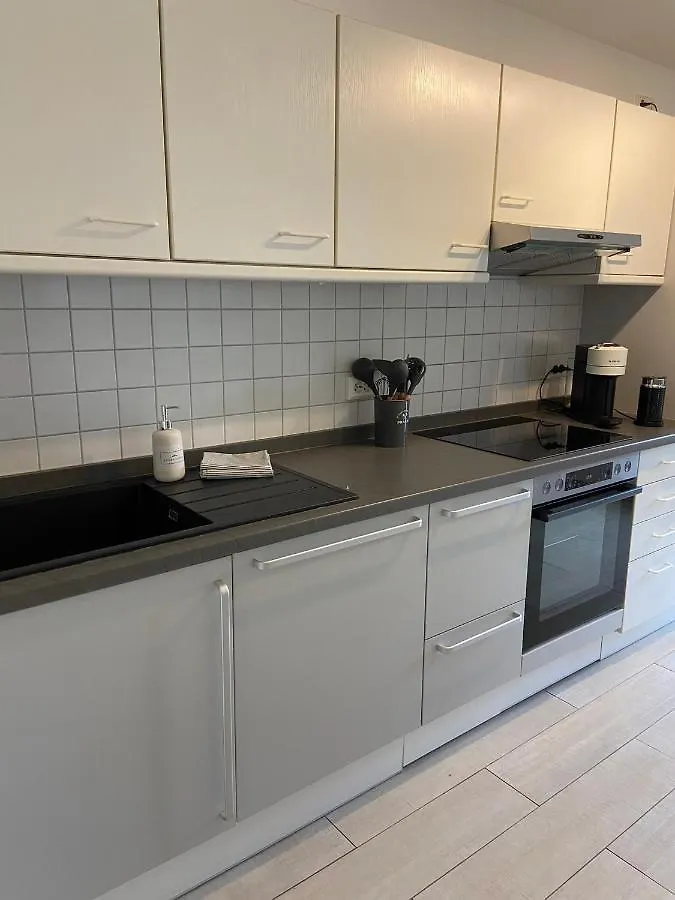 Modern Eingerichtete Wohnung Mit 2 Schlafzimmern ベルゲン ドイツ